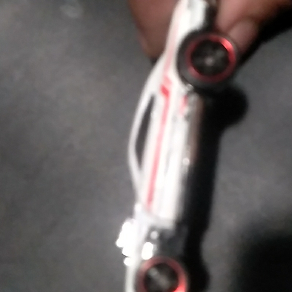 Toy car - Picture 2 of 4